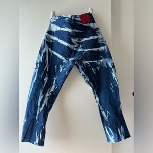 Levi’s 570 baggy taper jeans